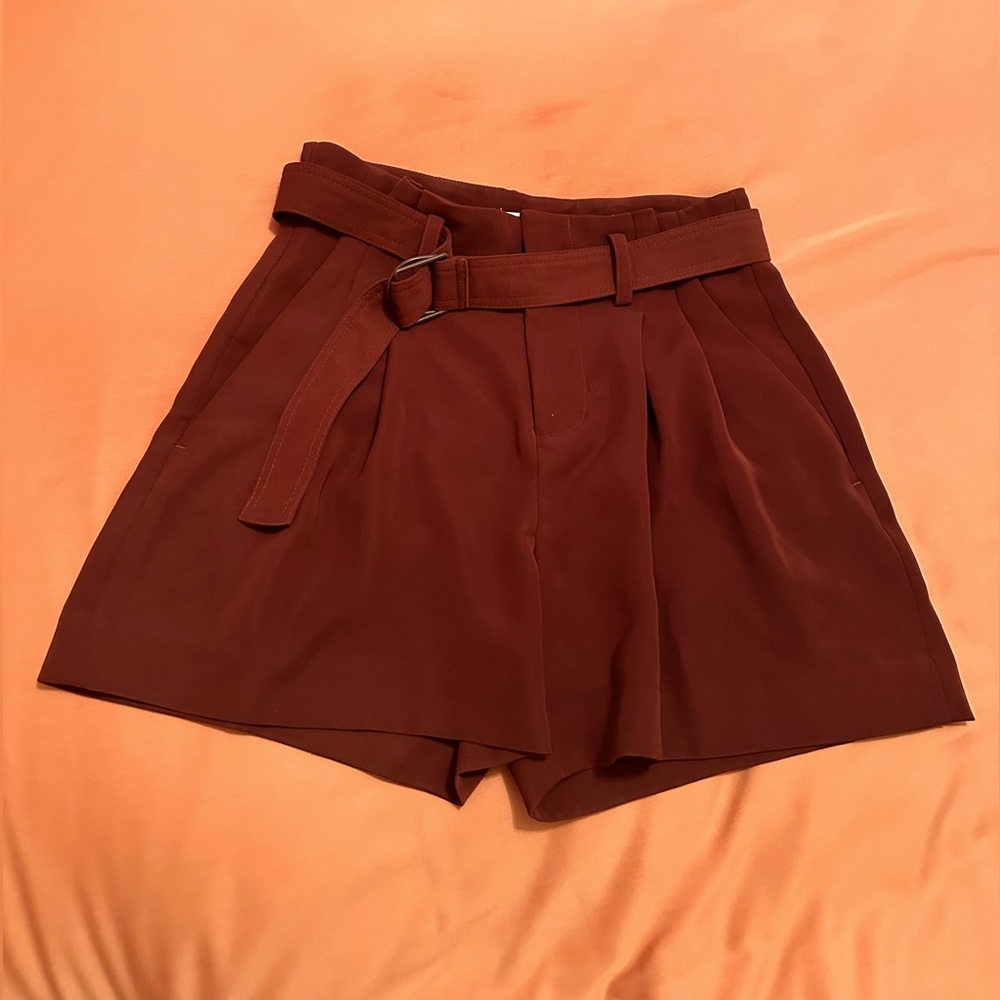 Vince Maroon Pleated Trouser Shorts - Size 00